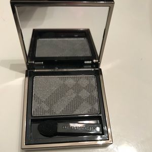 Burberry Eye Shadow in Nickel - BN without tags